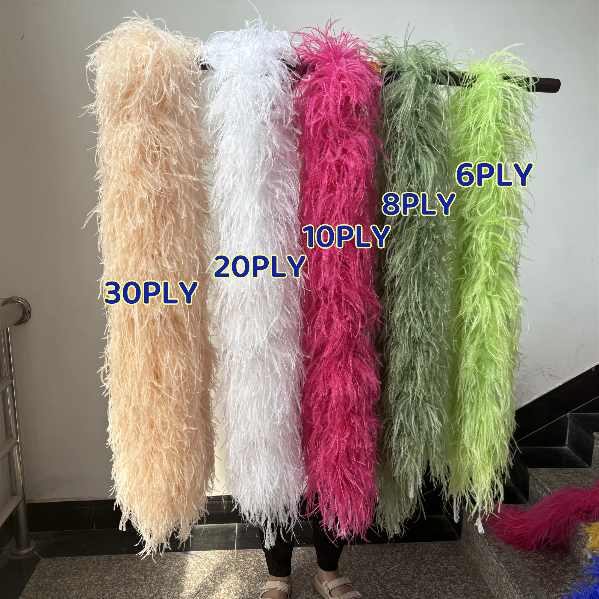 

2Meter Long Ostrich Feather Boa 6 8 10 20 30ply Big Ostrich Pluma Boas Feather Scarf for Party Dress Decoration Shawl Feathers