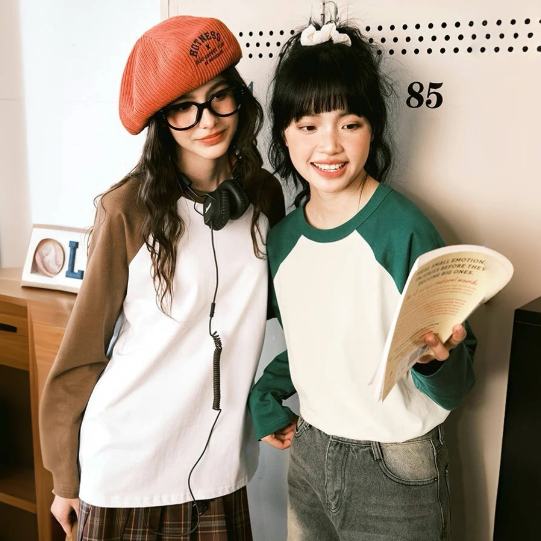 Kaus katun lengan panjang kerah bulat uniseks kaus bersirkulasi tambal sulam modis kaus nyaman lembut musim gugur