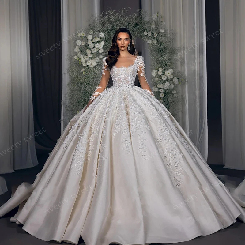 فستان زفاف رومانسي من الساتان مع ثوب حفلة دانتيل مطرز بأكمام طويلة وياقة مربعة مخصص للعروس بأربطة رداء MariéE من الساتان