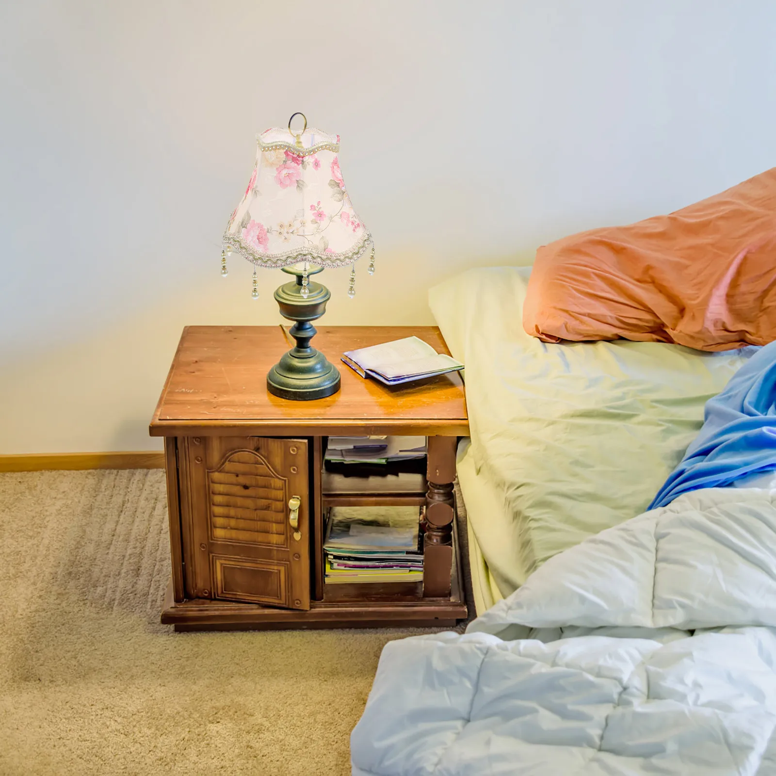 

Ретро тканевый абажур в европейском стиле с бахромой и бусинами, декоративная крышка настольной лампы, розовый винтажный светильник, европейский абажур