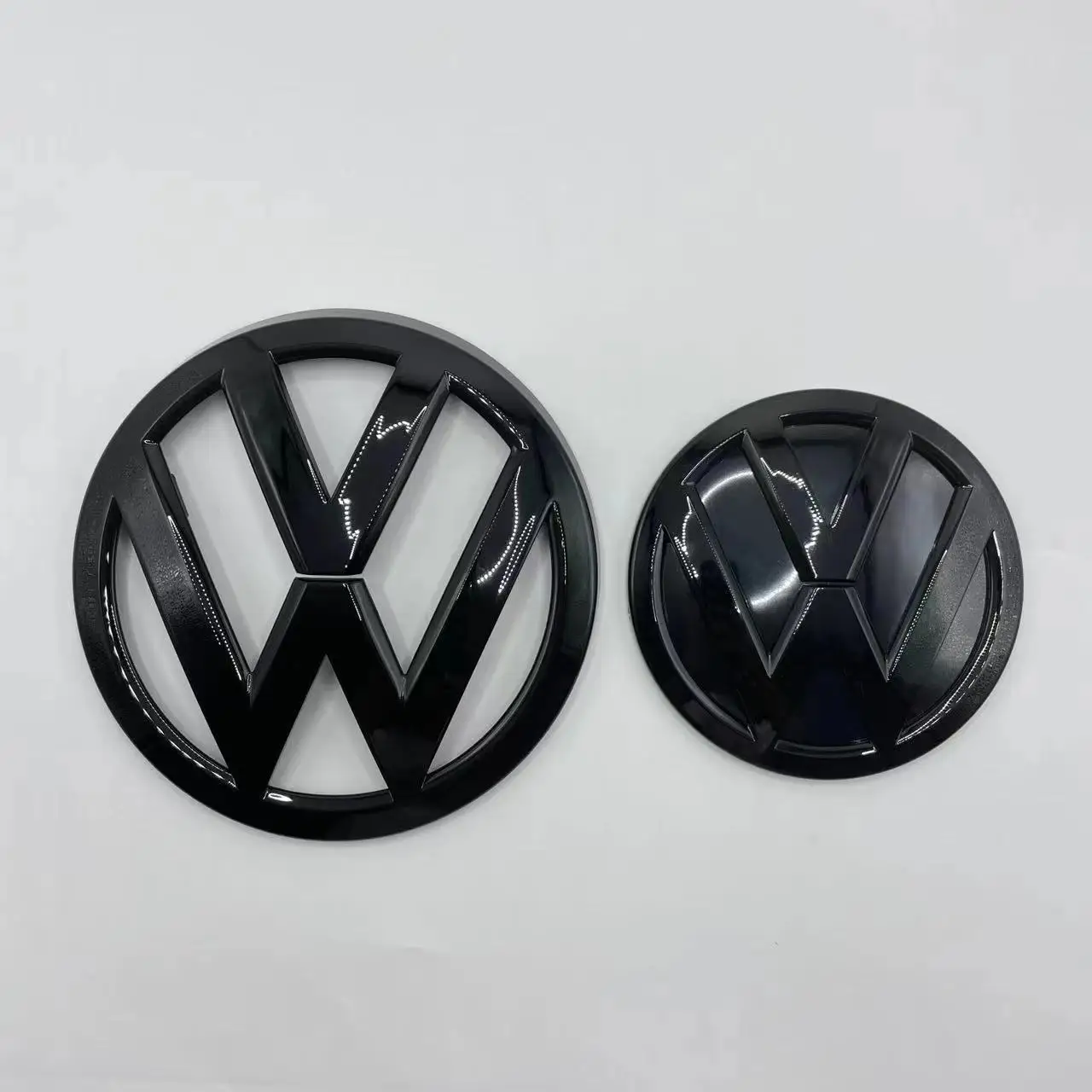 

Fit for volkswagen T6 Gloss Black 170mm Front Radiator Grille Emblem +130mm Rear Trunk Lid Emblem Car Logo