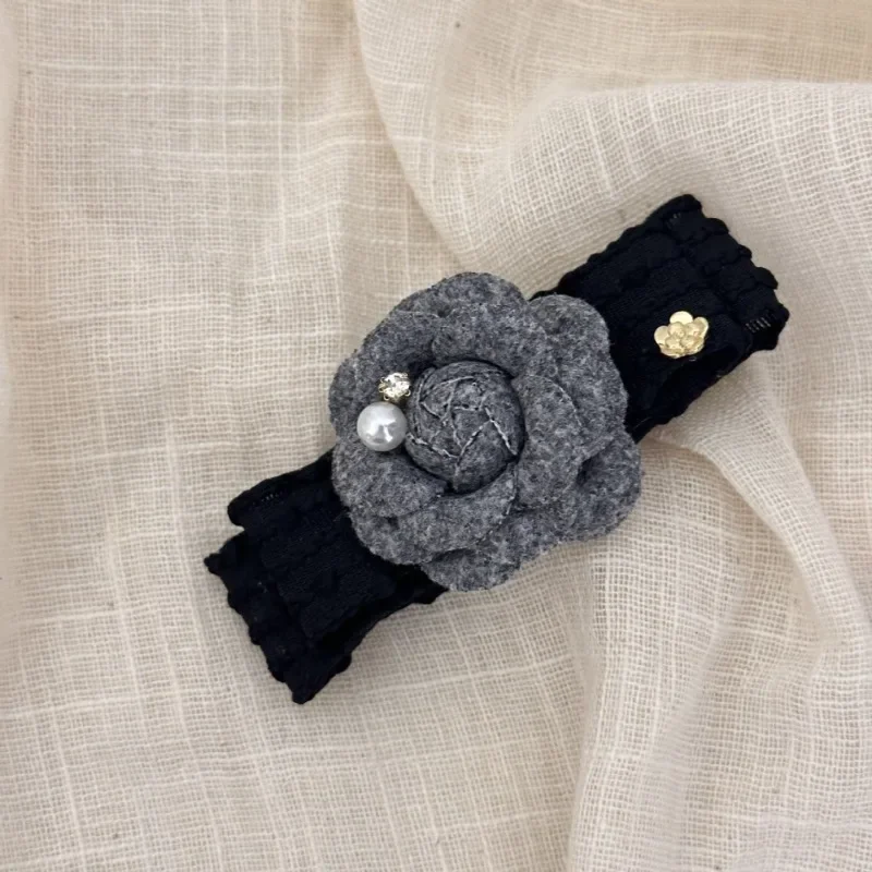 Korean Fabric Camellia Flower Hair Clips for Women Pearl Bow Hairpin Elegant Barrettes Headwear Girls Hair Accessories