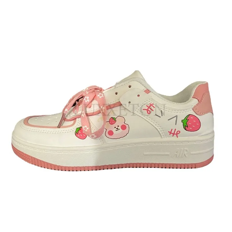 Thick Soled Round Toe Low Cut Strawberry Bear Printed Skateboard Shoes with Breathable Mesh Cute and Comfortable Sports Shoes