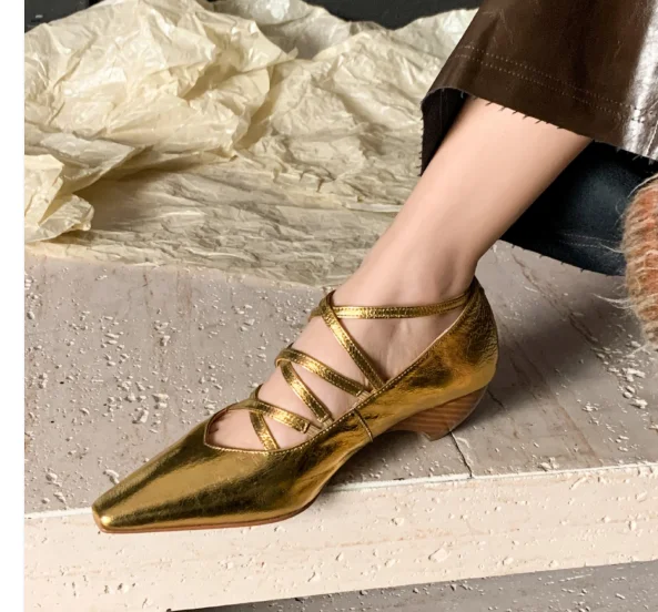 2024 New Fashion Strange Thick Heels Women Full Genuine Leather Pumps Pointed Toe Solid Color Plus Size 34-40 Dress Party Shoes