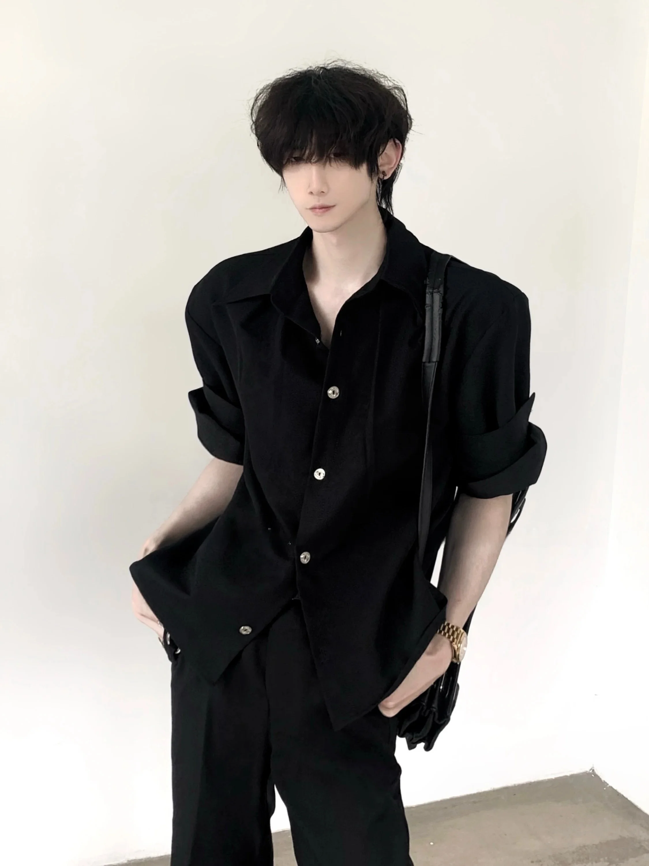 Autumn Mountain Wind Restrained Husband Feeling Naples Black Shirt Men High Sensation Cool Short Sleeve Roll up Sleeve Shirt