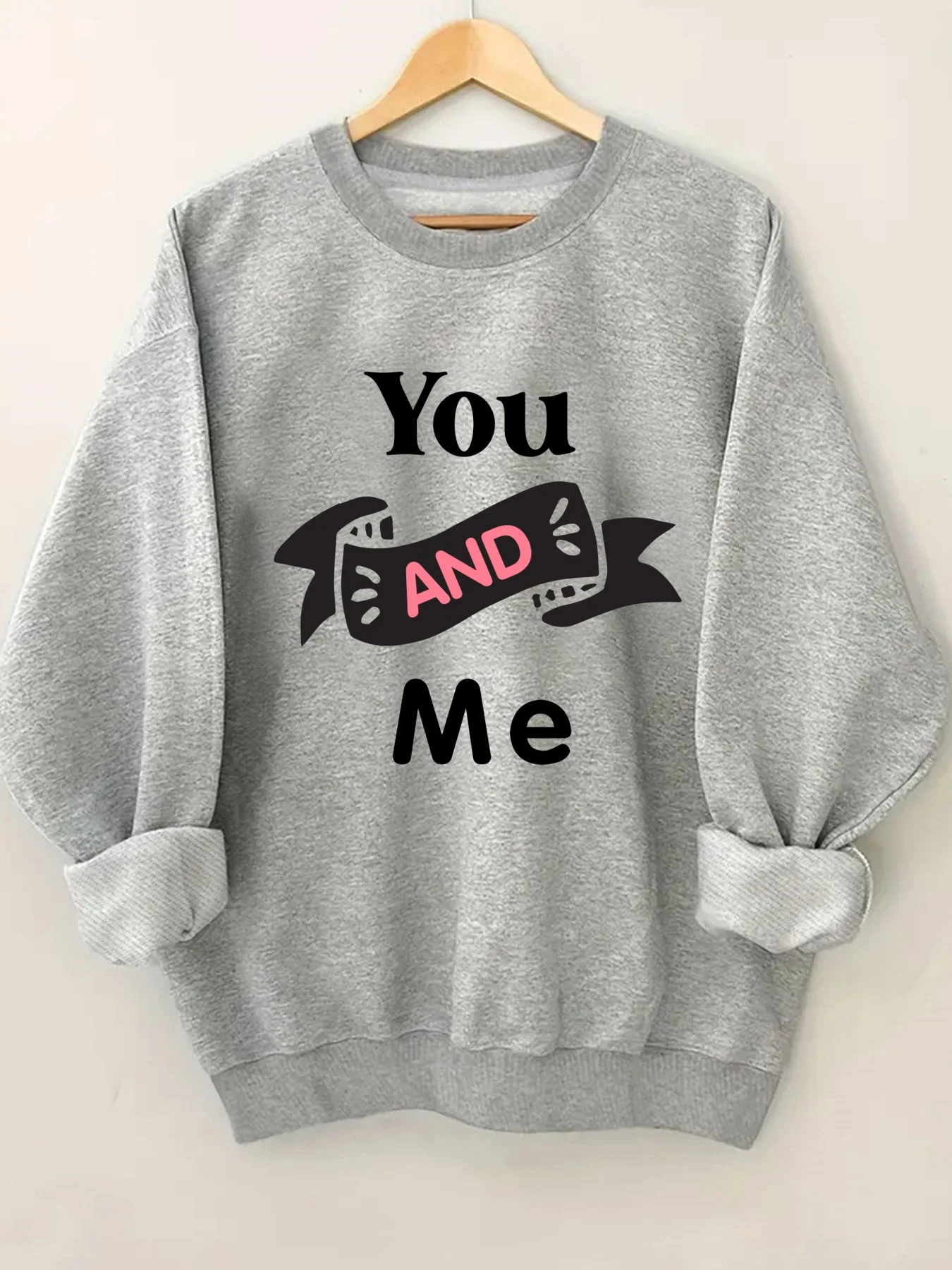 

Модный свитшот с принтом в виде букв и круглым вырезом для женщин, стильная повседневная уличная одежда