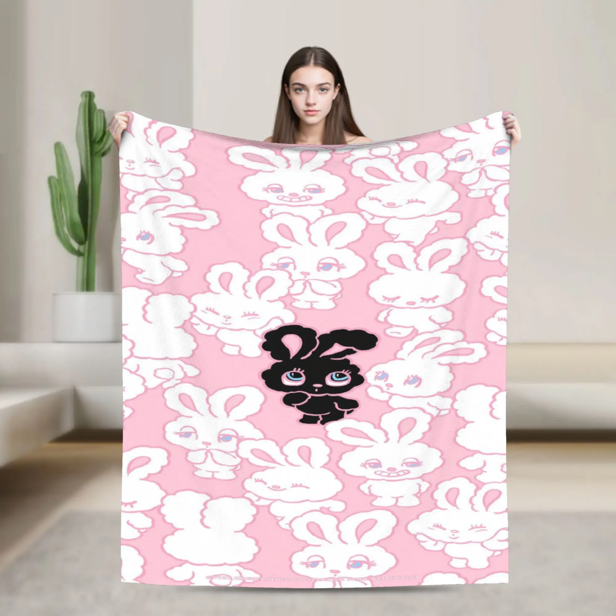 Super Soft Esther Bunny cartoon rabbit Throw Blanket Premium Fleece Flannel Lightweight  Bed Blanket Cozy Fluffy Blankets