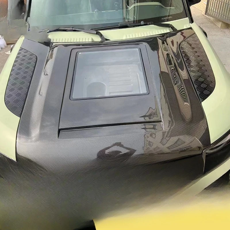 Suitable for Land Rover Defender, transparent machine, cover dry carbon fiber modification