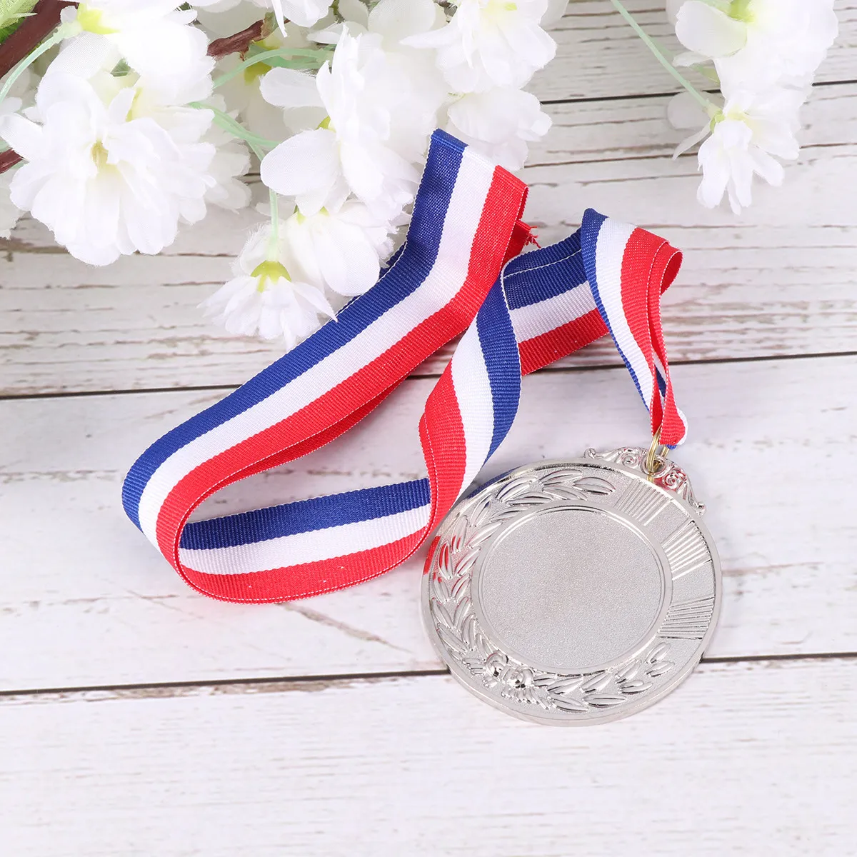 

2 шт. металлических наградных медалей: золотые и серебряные медали с пшеничным дизайном для спортивных соревнований, школьных наград и призов за достижения