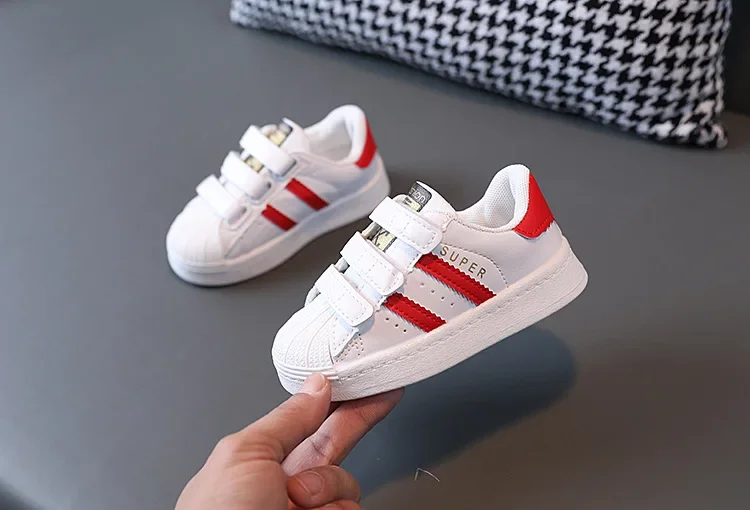 Kindersneaker, modisches Design, weiße, rutschfeste Freizeitschuhe für Jungen und Mädchen, atmungsaktive Sneaker, Schuhe für Kleinkinder und Schüler, Outdoor-Schuhe. – Detail 11