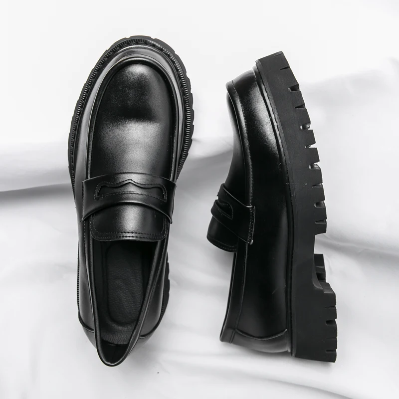 Patent Leather Shoes with Thick Soles Loafers Fashion Luxury Men Slip on Mocassin Shoe Breathable Homme Zapatos De Hombre Flats