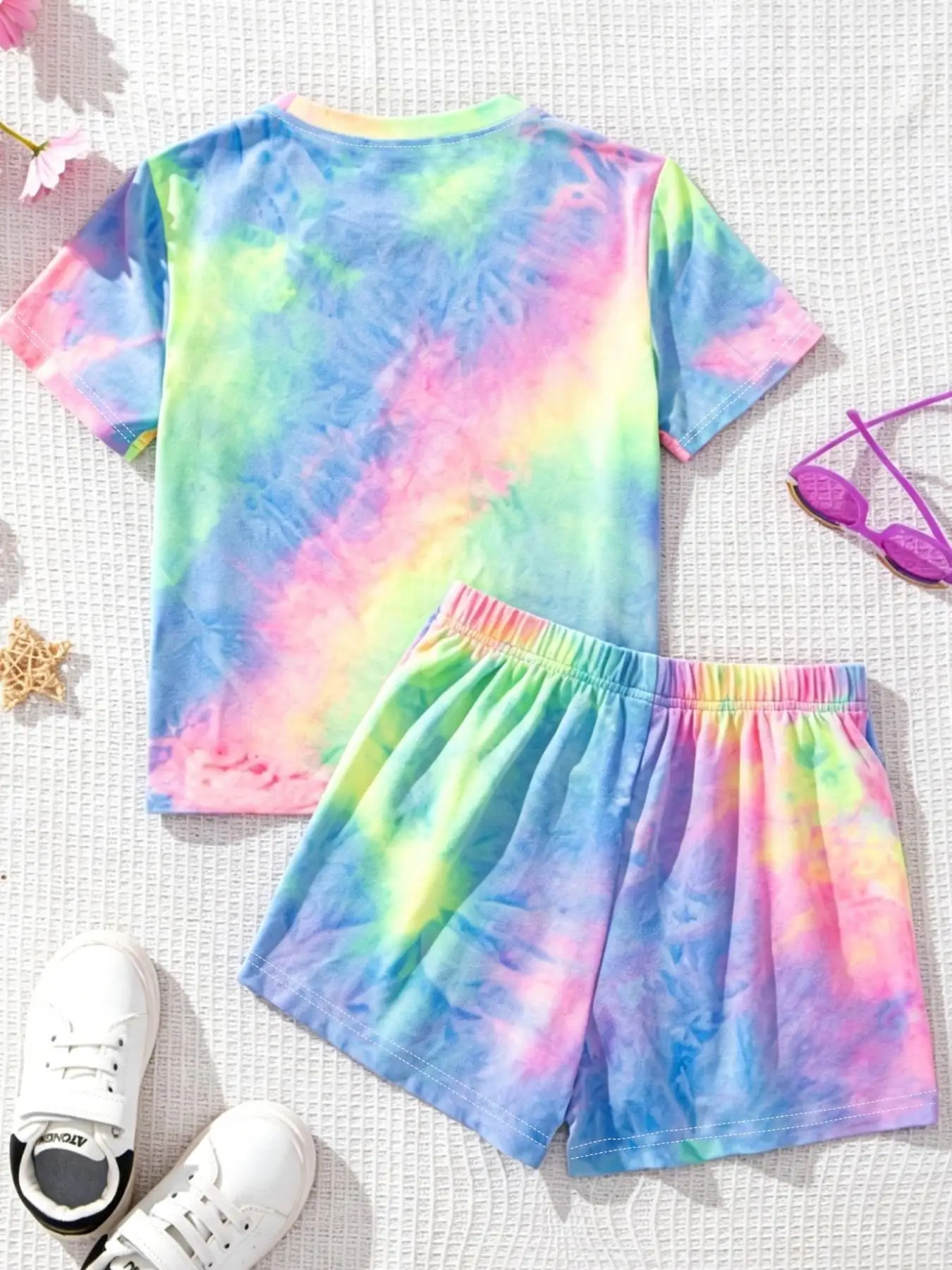Girls' Summer Cartoon Print Tie-Dye Set - Casual Loose Short-Sleeve T-Shirt + Elastic Waist Shorts Two-Piece Set, Girls' Summer Street Style Sports Outfit Suitable for Girls over 3 Years Old