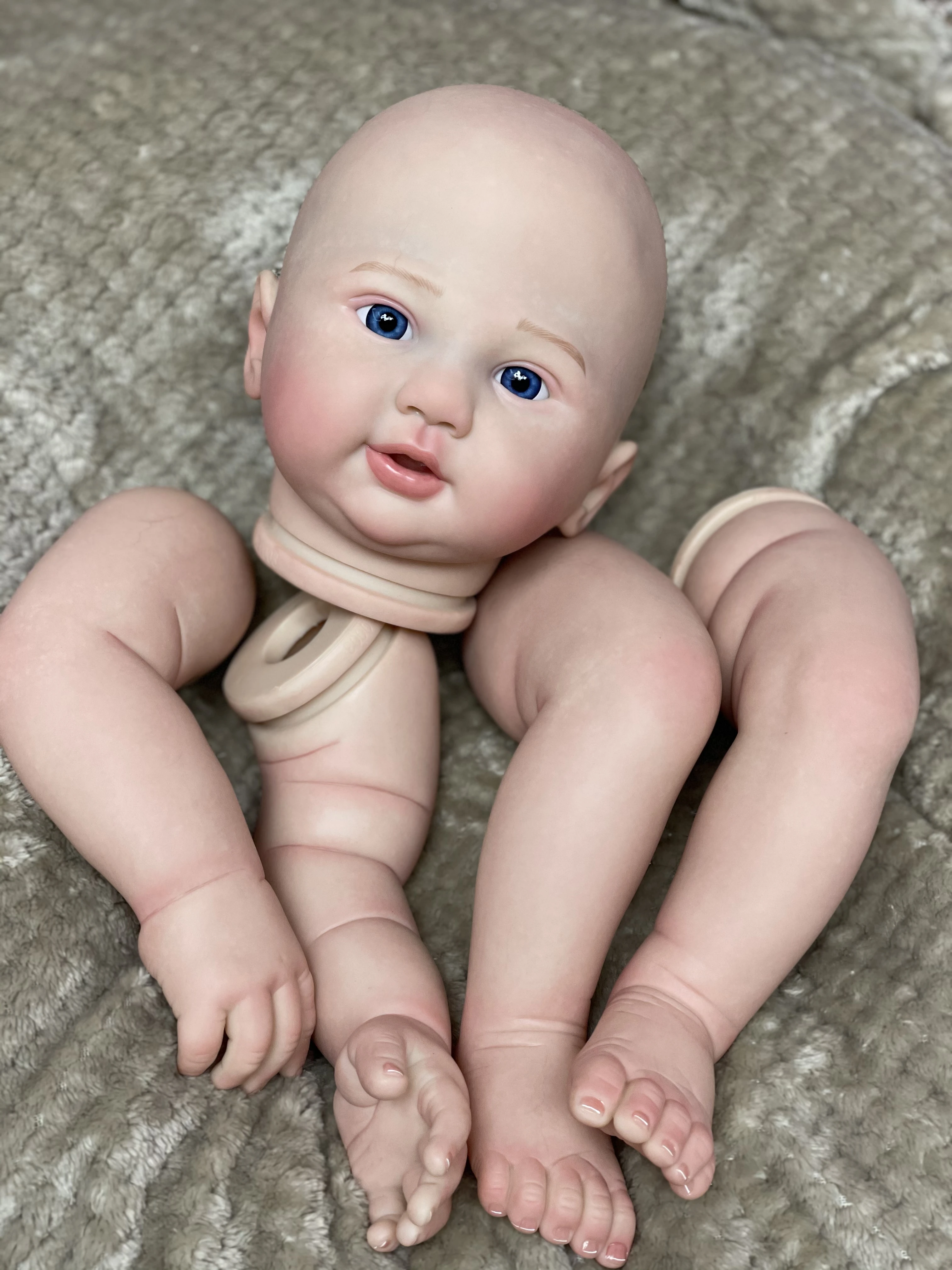 28Inch Romee Reborn Doll Kits Big Baby Painted/Unpainted Soft Vinyl Kits Newborn Baby Doll Kit Part Bebe Reborn Kits Sin Pintar
