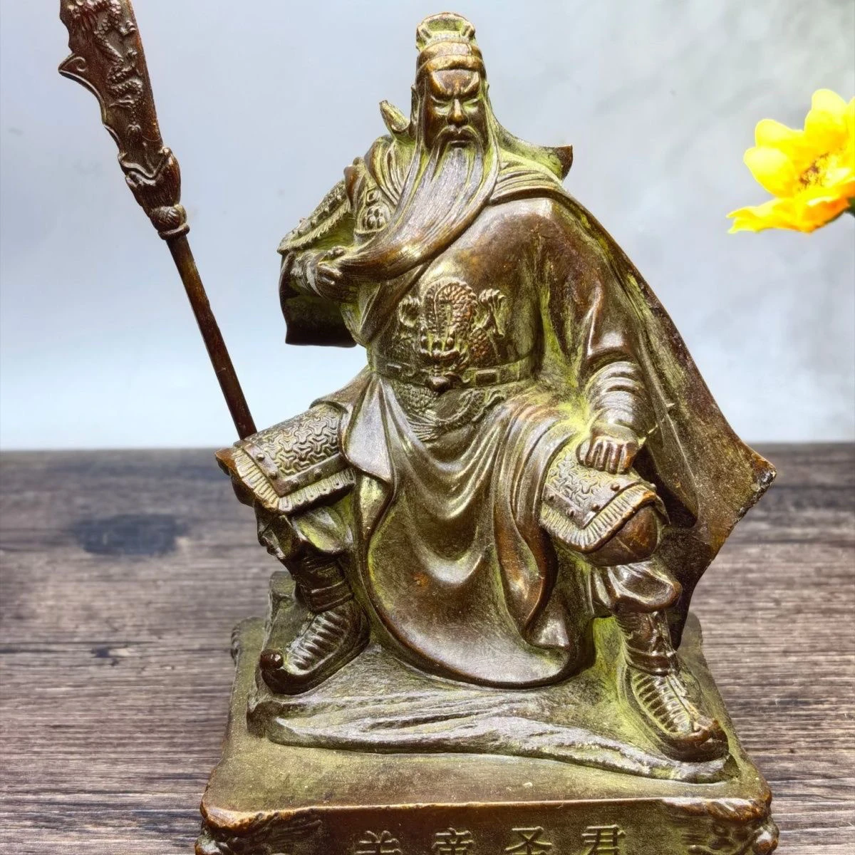 

Emperor Shengjun God of Fortune Three-dimensional Bronze Statue Home Furnishing Living Room Copper Alloy Ornament