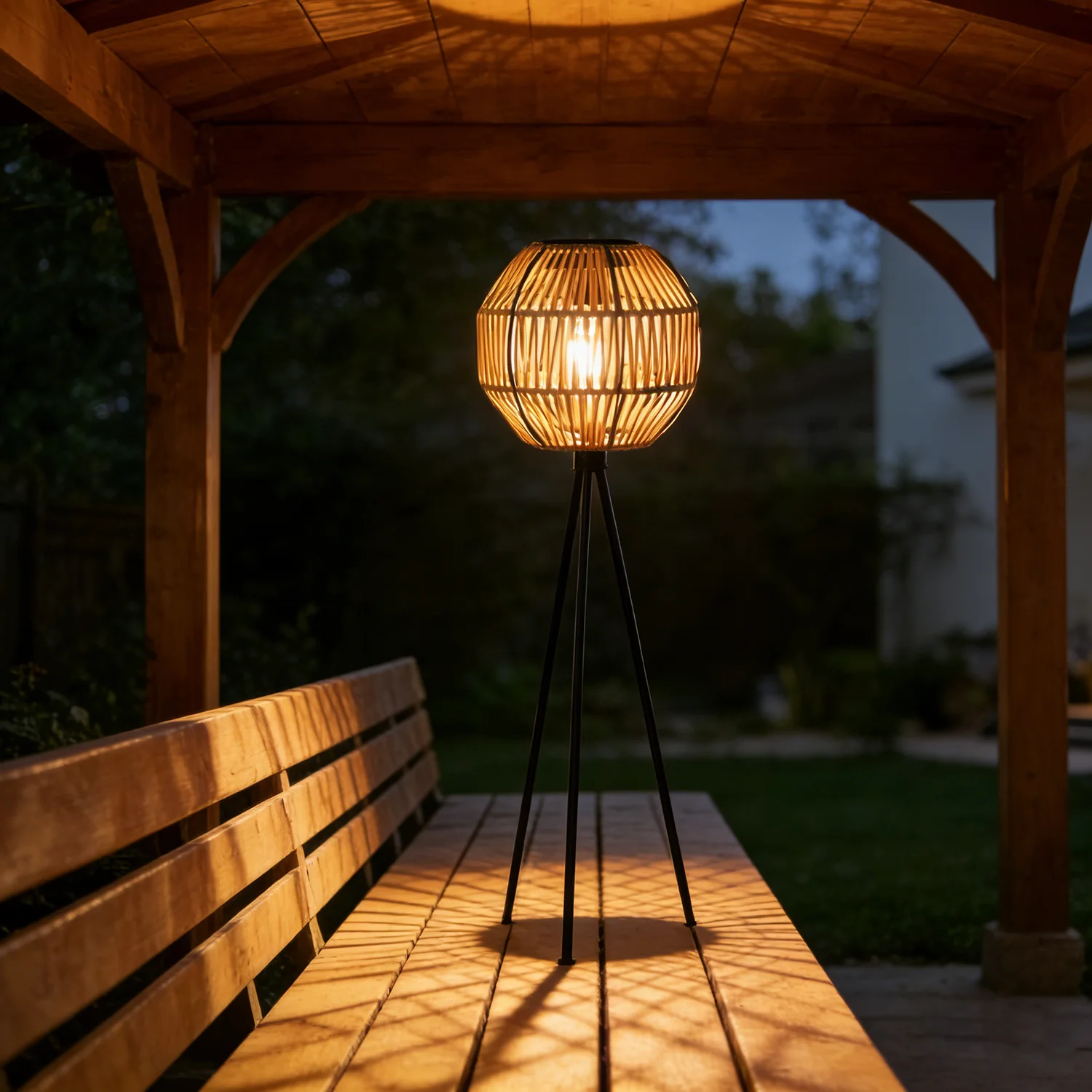 Handmade Rattan Solar-Powered Floor Lamp, No External Power Source Needed, Suitable for Outdoor Patios, Garden Decoration, Trail Landscaping, and Holiday Atmosphere Setup