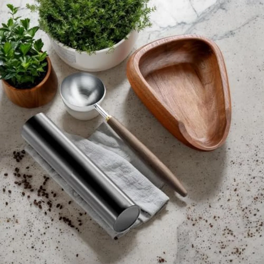 Wood Coffee Bean Dosing Plate Measuring Tool with Spoon and Spray Bottle for Stable Handling and Precise Coffee Bean Transfer