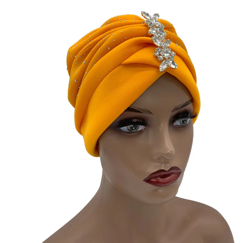 2023 Pleated Turban Cap With Shinny Rhinestone Women Fashion Head Wrap African Auto Gele Headtie Muslim Headscarf Bonnet