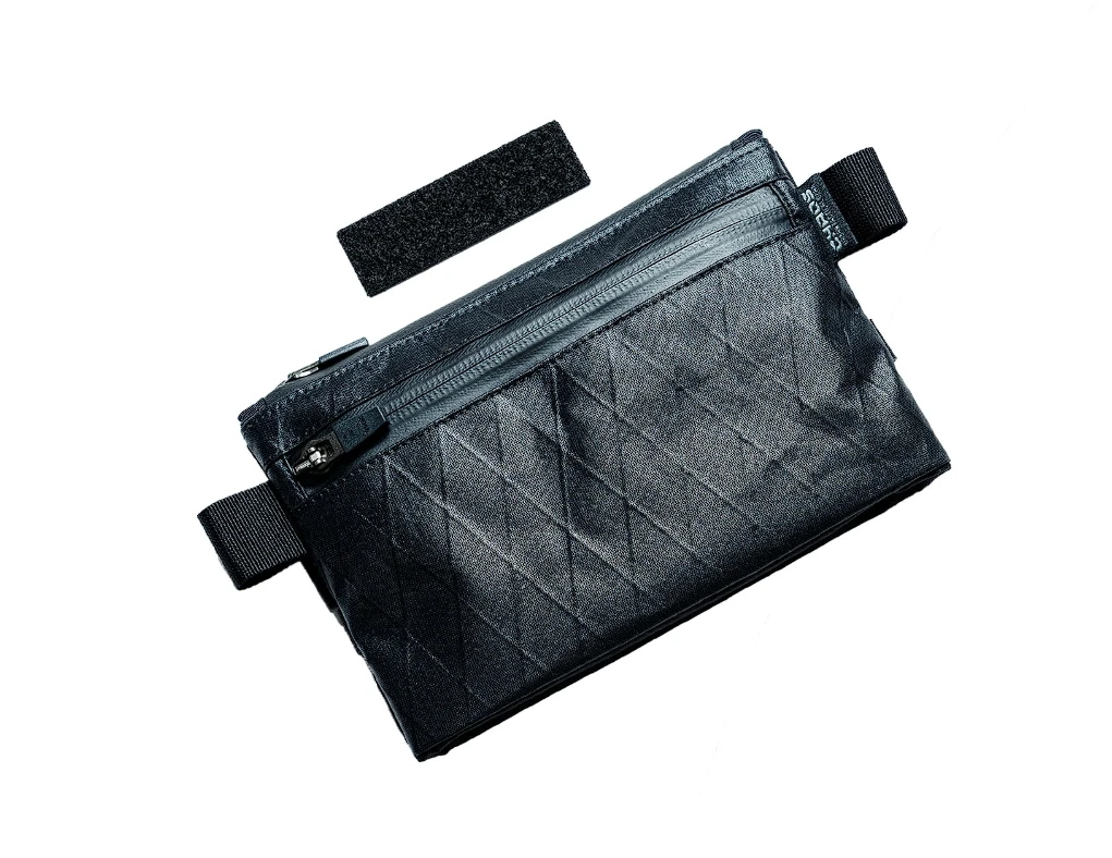 

Chaos Gear TAP-03 Chamfer TAP-04 Equals Sign Assistant Pouch