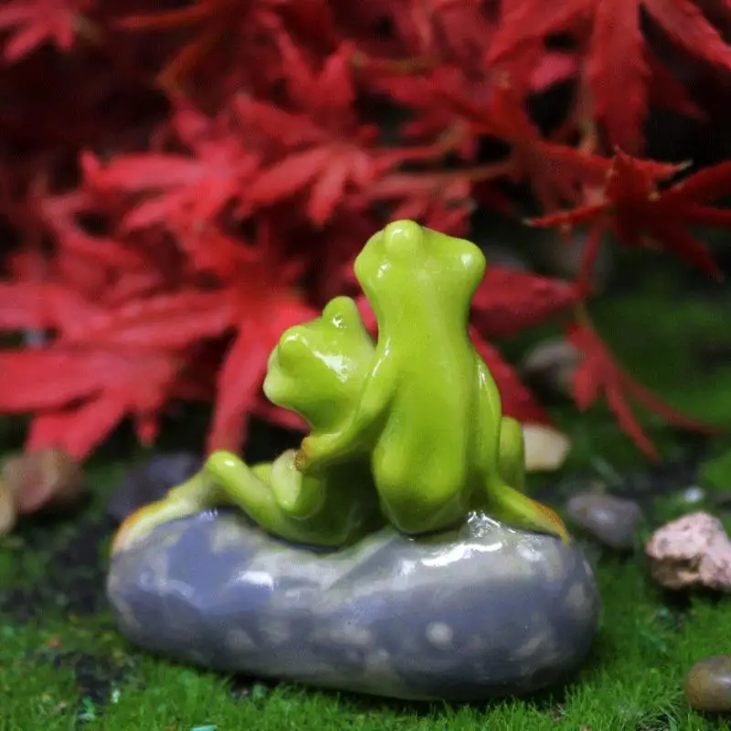 Mini figuras de ranas de resina para terrarios y jardines - imagen 5