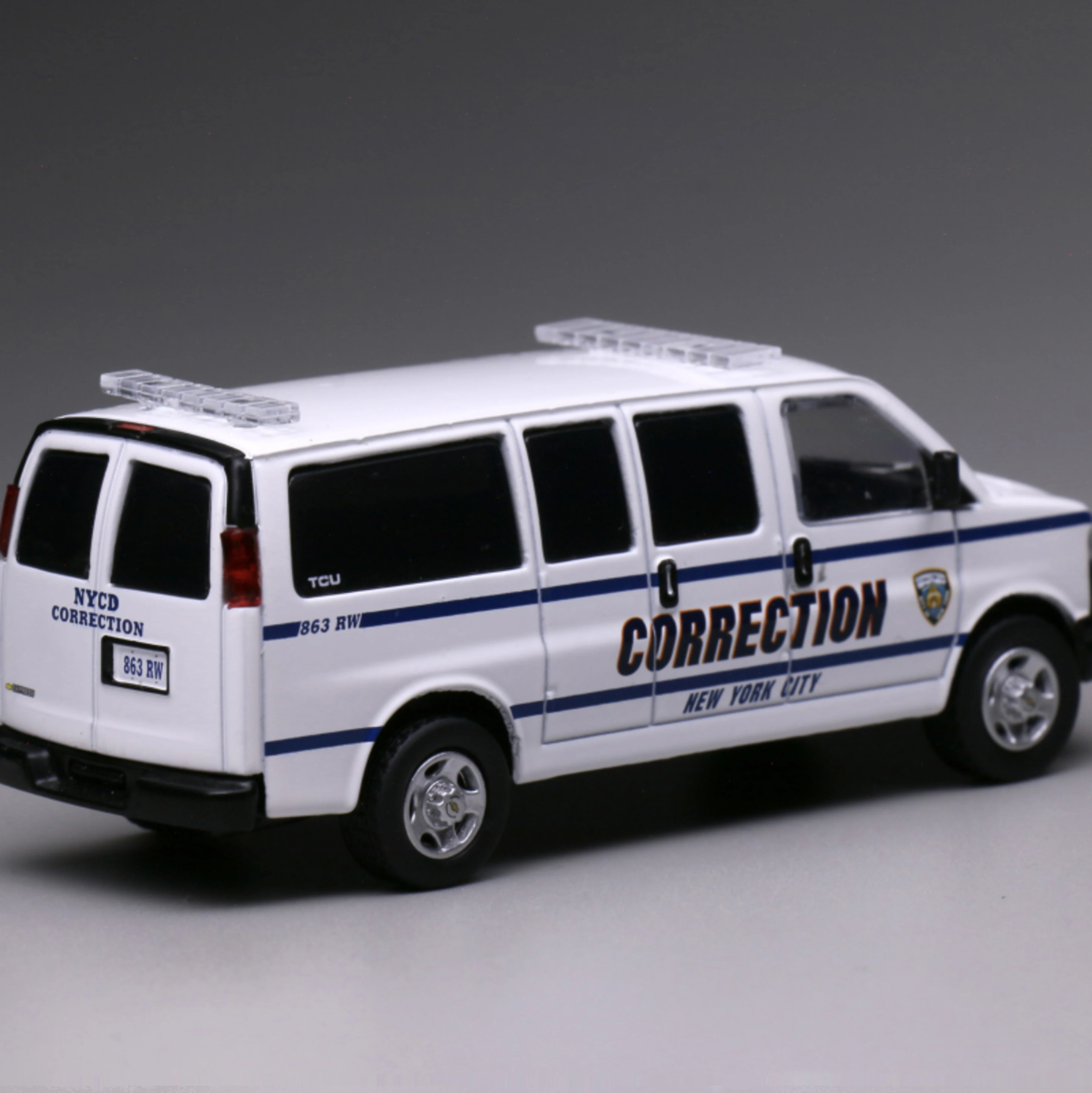 596 모델 1:64 Express New York City Department of Punishments 다이캐스트 합금 자동차 모델 어린이 장난감 및 선물