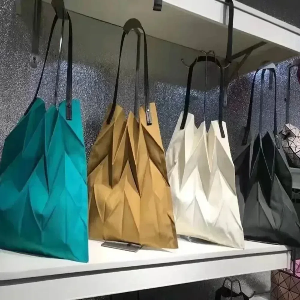 Tas Tote Berlipat Geometris Korea Tas Bahu Kanvas Kapasitas Besar Wanita Tas Tangan Belanja Bergaya dengan Desain Lipat Unik