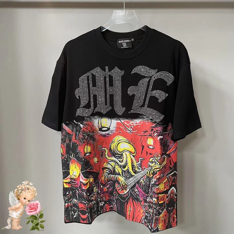 

Embroidery Rhinestone Logo MIXED EMOTION Octopus Play Guitar Spray Dyeing Graphic T-shirt Men Women Summer High Quality T Shirt