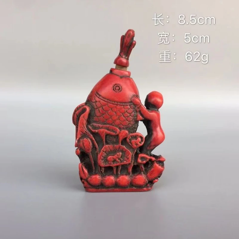 Elaborate Chinese Collectibles Decorated Handwork Old Artificial Red Coral Resin Child Play with Fish Snuff Bottle