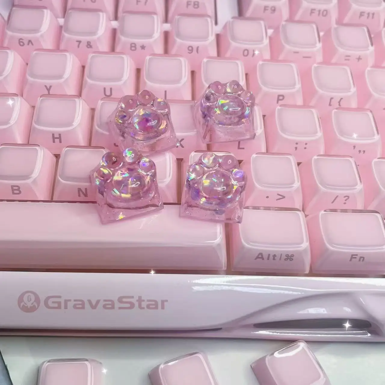 Personalized creative glitter powder translucent cute cat paw keycaps couple  drip glue transparent mechanical keyboard keycap