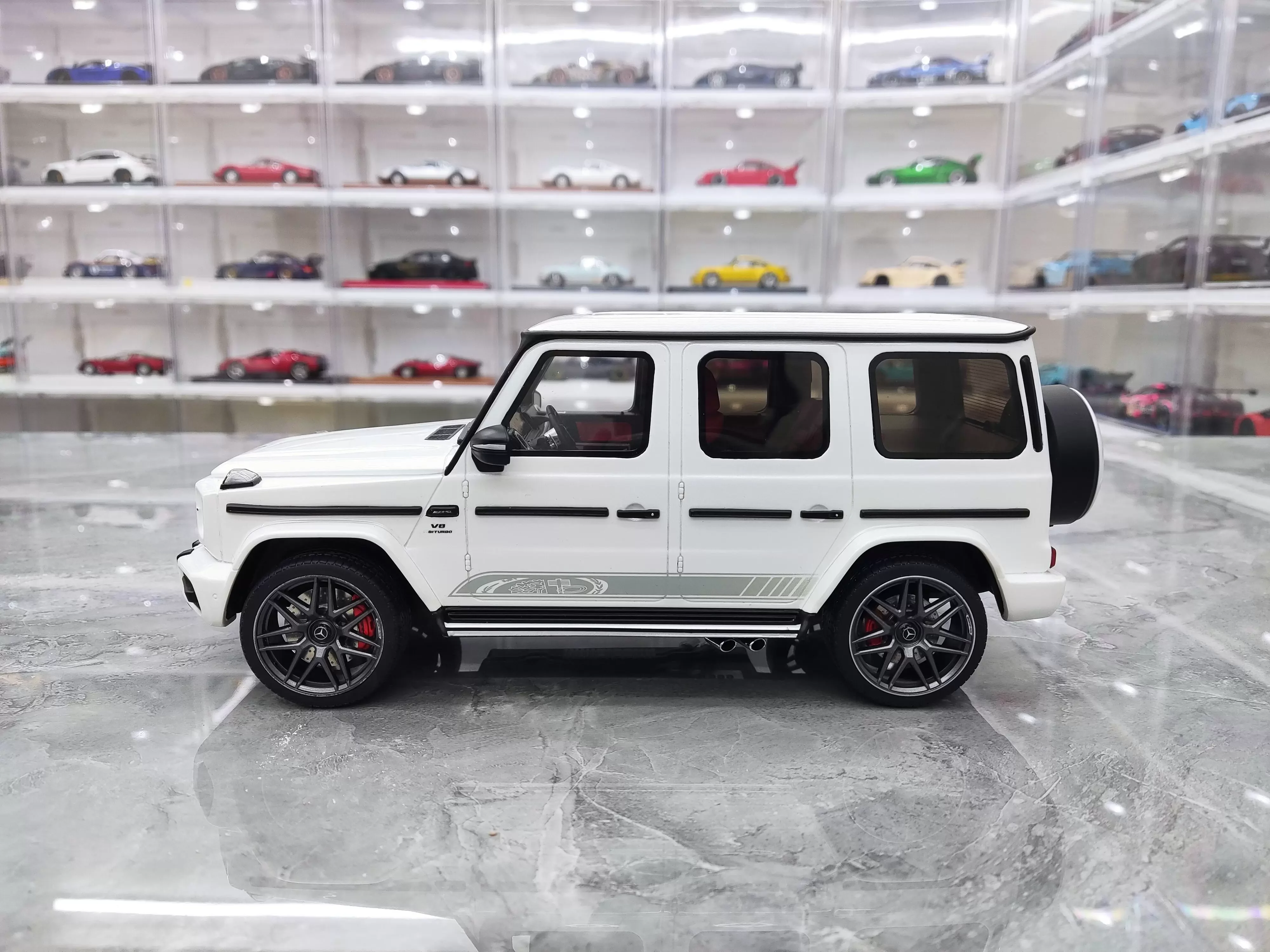 GT Spirit 1:18 G900 Car Resin Model Suv Model White Toys Gift