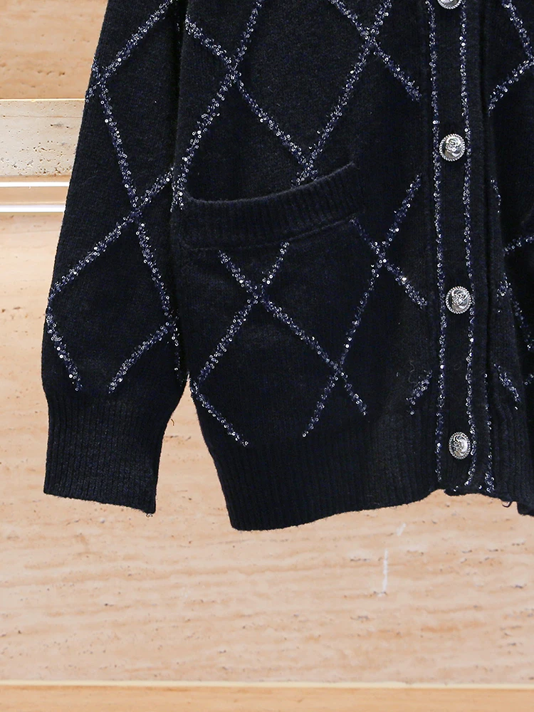 M Home South Oil High End Wanita Musim Dingin Desain V Ne Glitter Kotak-kotak Longgar Rajutan Kardigan Terbuka Pakaian Luar Ele Commute Sle