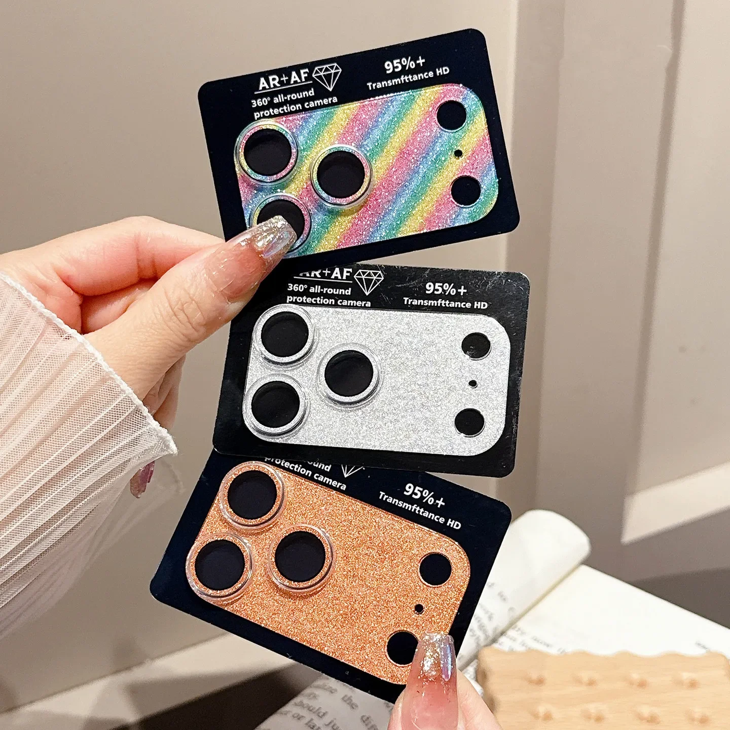 クリスタルレーザーレインボーオーロラレンズガラス9Hフィルムアーマー iPhone 17 16 15 Pro Max Plus用 HD高画質ガラスレンズプロテクターキャップ