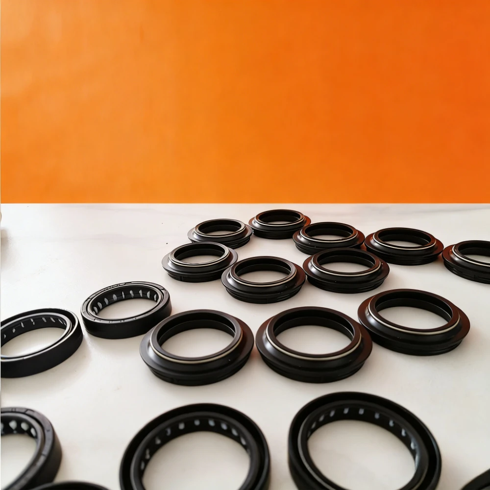 

41x54x11mm Front Shock Fork Damper Shaft Oil Seal Retainers Dust Seal For HONDA CB400SF 1992-13 CB400X 2013-2016 CB400 CB 400 SF