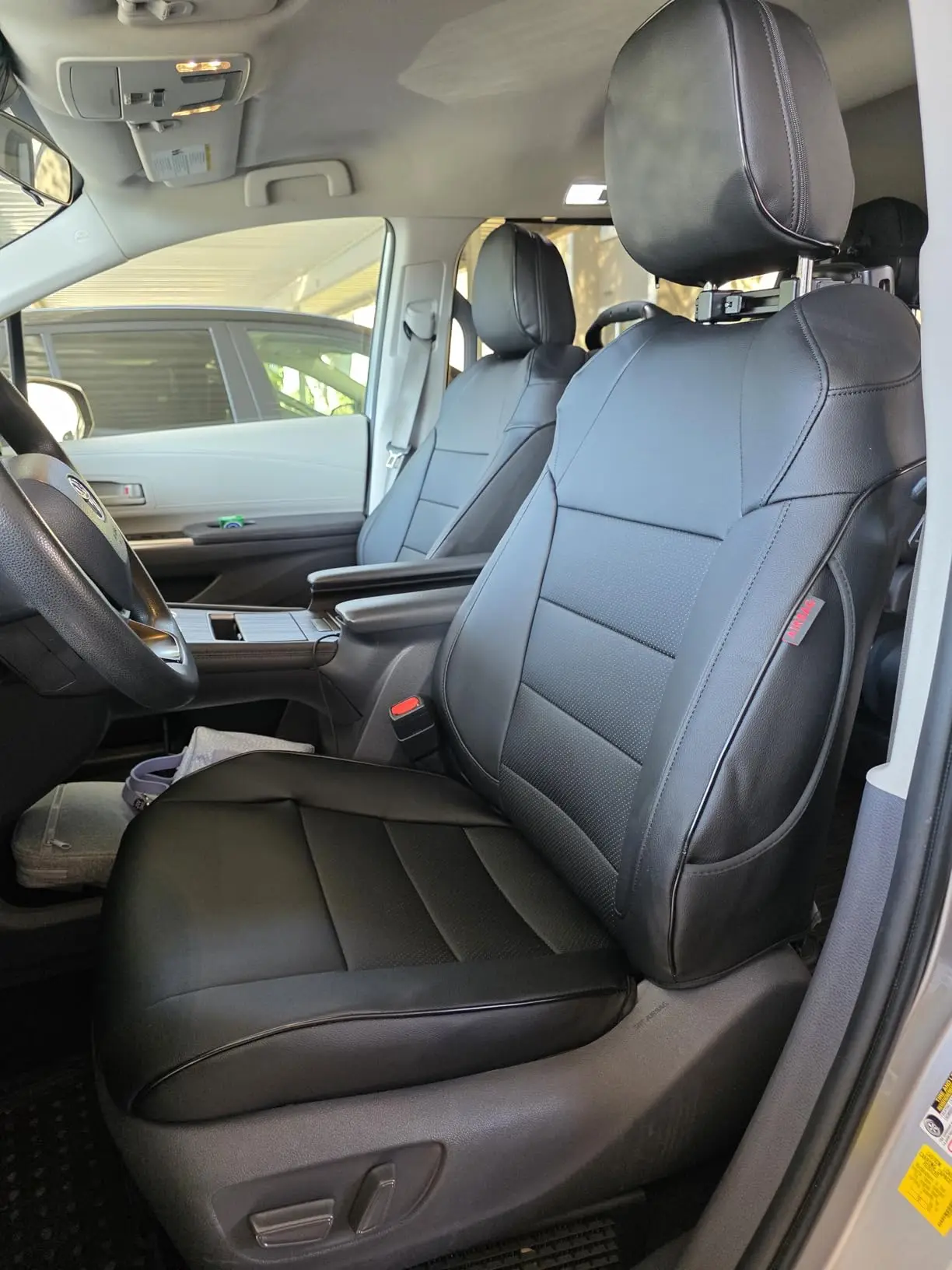 EKR Custom Fit Car Seat Covers for Toyota Sienna 2011-2026 SE/LE/XLE/Limited 8 Seats 2nd Row 4/2/4 Split Full Set Waterproof Leatherette Seat Protector Seat Covers