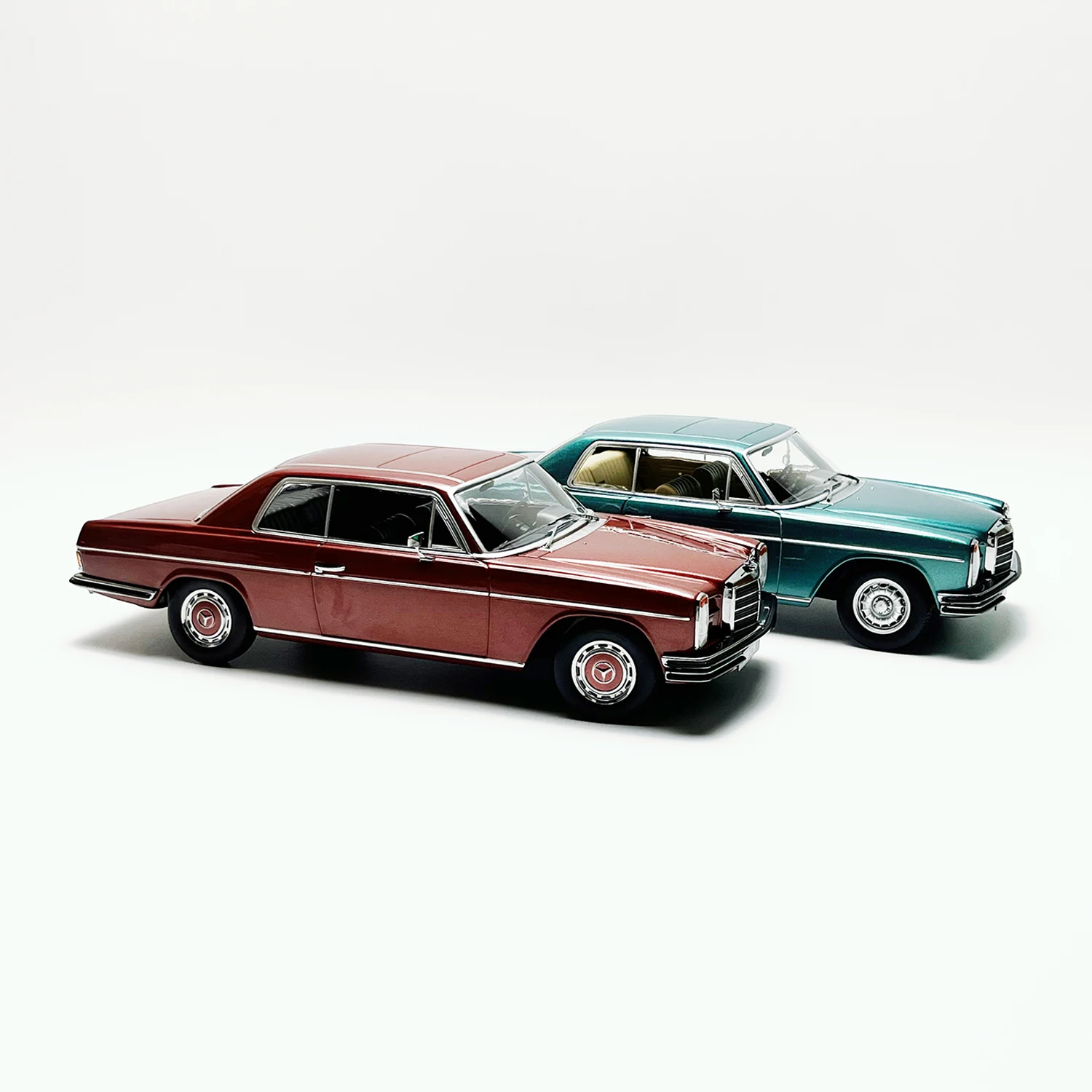 

KK 1:18 Scale Diecast Alloy Mercedes Benz 280 C/8 W114 Coupe Toy Car Model Classic Nostalgia Adult Souvenir Gifts Static Display