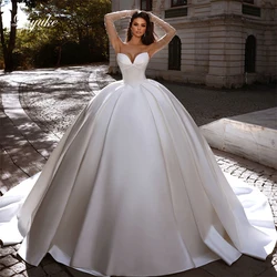 Liyuke Luxury Satin Off Shoulder Sweetheart Ball Gown Wedding Dress Pleats Removable Sleeves Floor-length Bridal Gowns