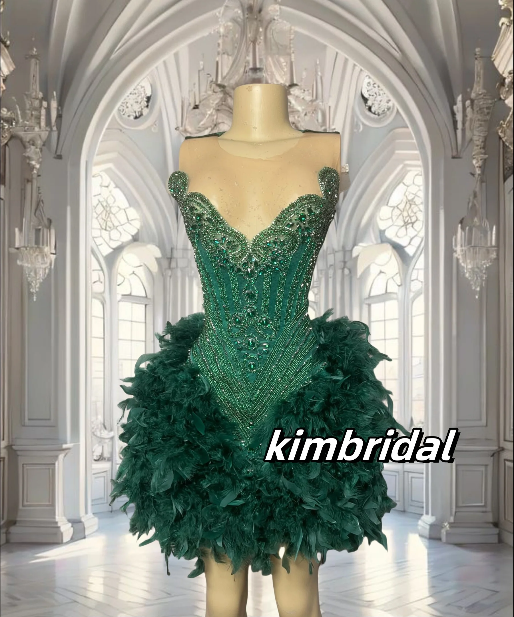 

Emerald Green Crystal Prom Dresses Short for Girls 2025 Feather Beading Velvet Sheath Mini Homecoming Dressess Real Image