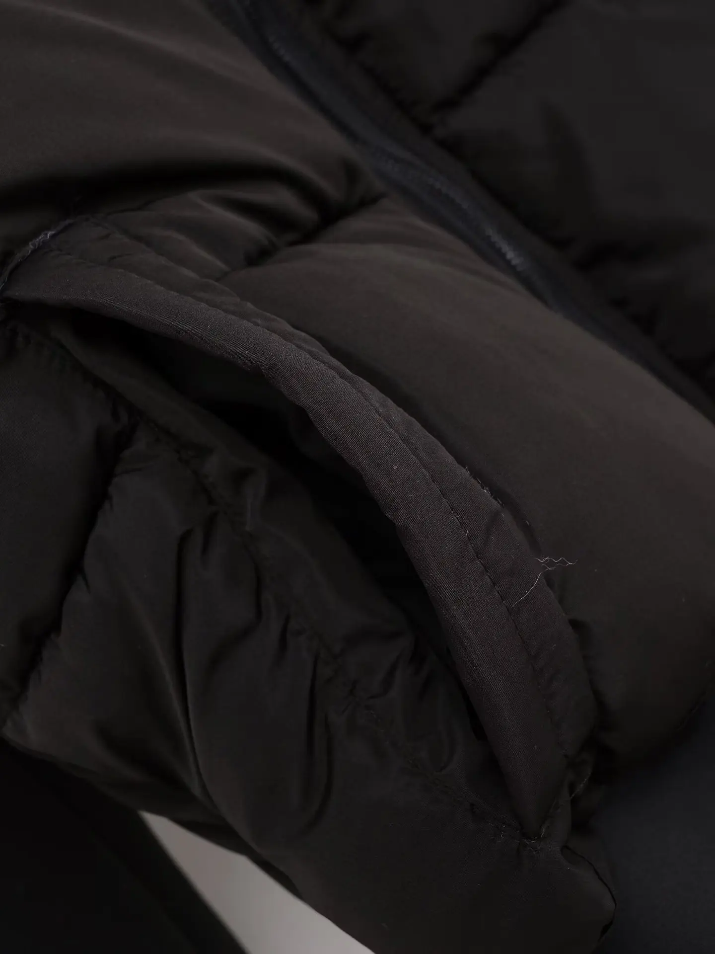 KIDCRKJ Karierte Winter-Parka-Jacke für Damen, schwarz, Stehkragen, langärmelig, gepolsterter Mantel für Damen, verdickter warmer Baumwollmantel für Damen – Detail 10
