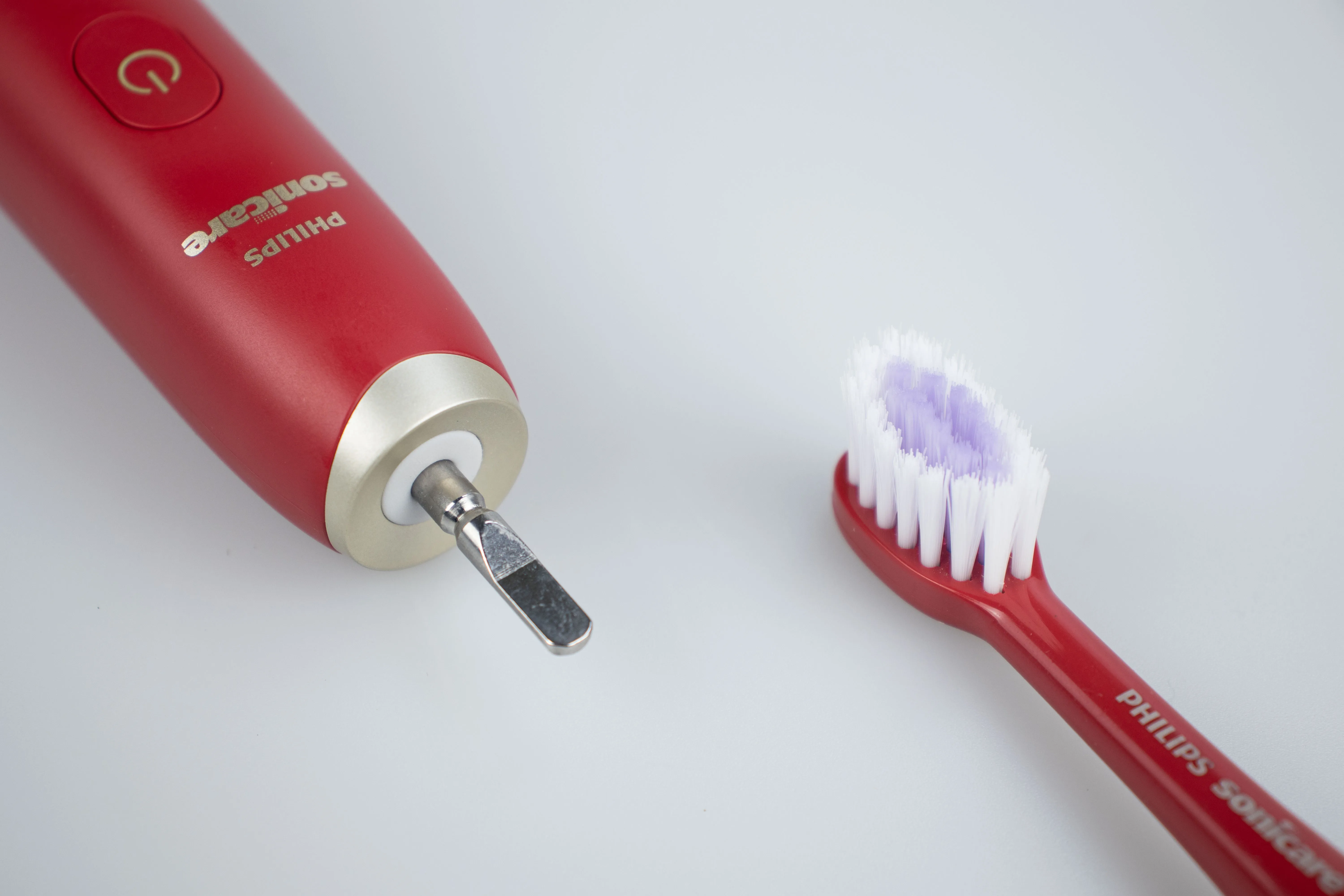 Philips-Brosse à Dents Macicare HX2491/02, Brosse Électrique Sonique pour Tête de Rechange Rouge pour Adulte