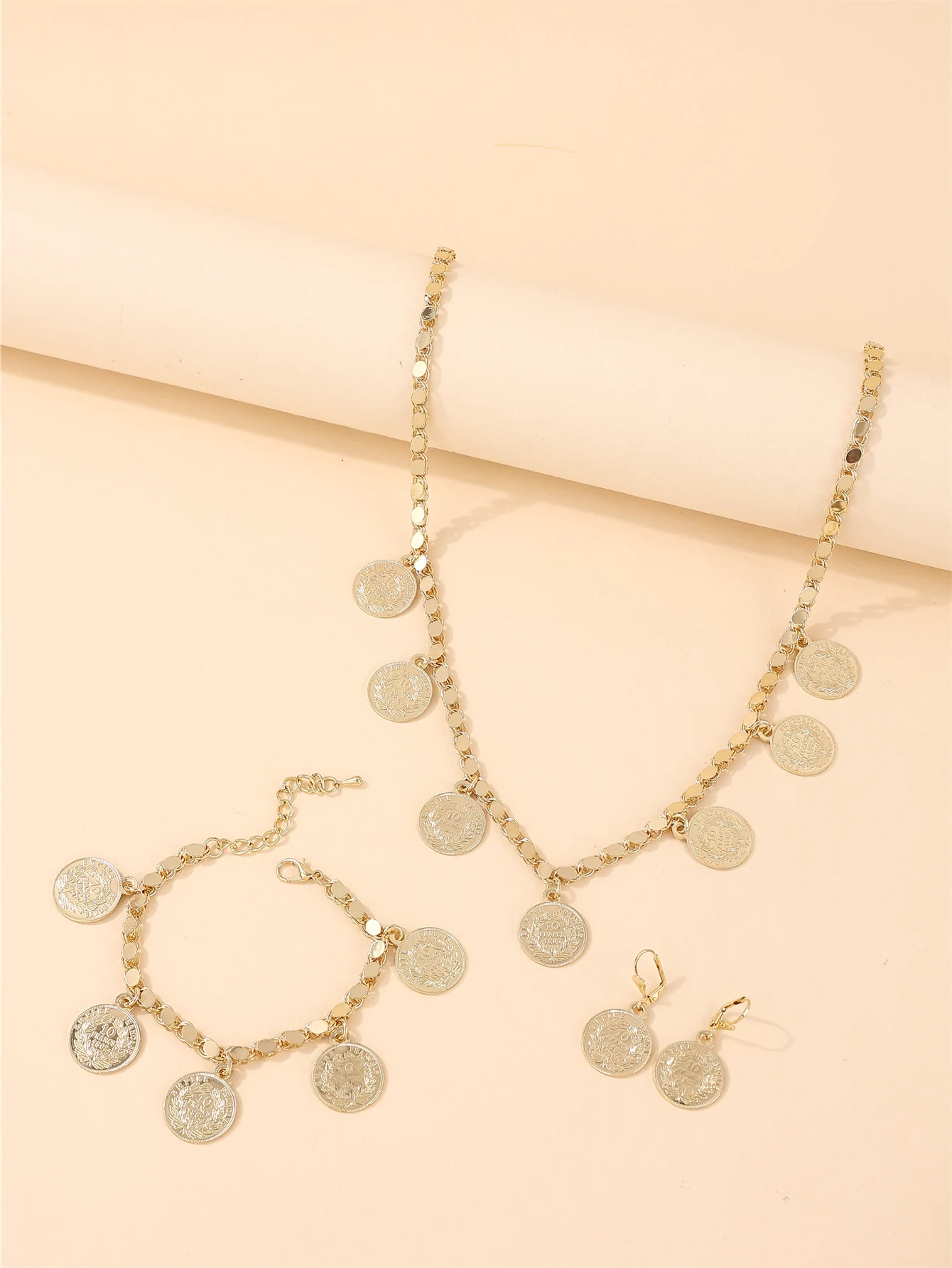 

18K Gold-Plated Ladies' Pendant Necklaces - Oval Chains, Vintage, Bridal/Wedding/Party Accessories, Everyday Wear