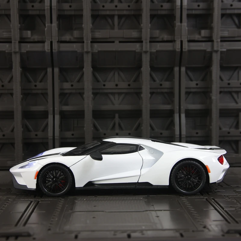 Simulación 1:24, modelo de coche de aleación Ford GT, puertas y capó de motor, el maletero se puede abrir con sonido y luz, regalo de coche deportivo
