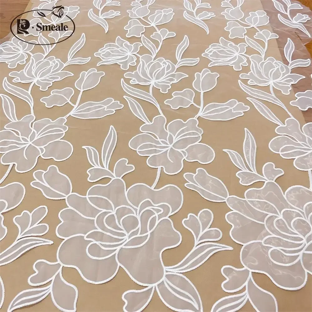 New High-end Design Off White Lace Embroidered Fabric, Hand Sewn DIY Fashion Wedding Dress Fashion Show Lace Fabric RS4358