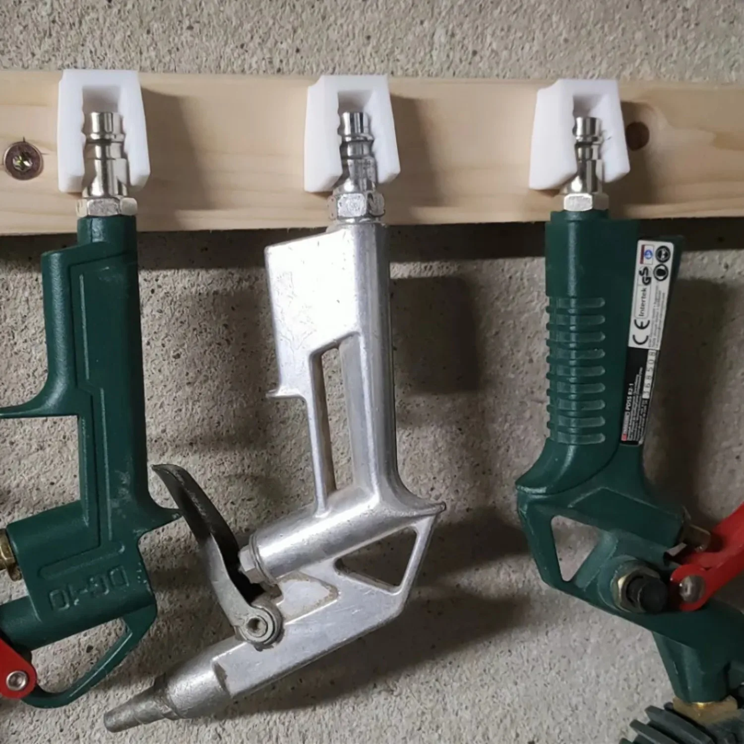 4 Pack Pneumatic Tool Wall Mount Simple Practical Design Perfect Storing Compressed Air Tools Compatible 1/4 Inch Air Connector
