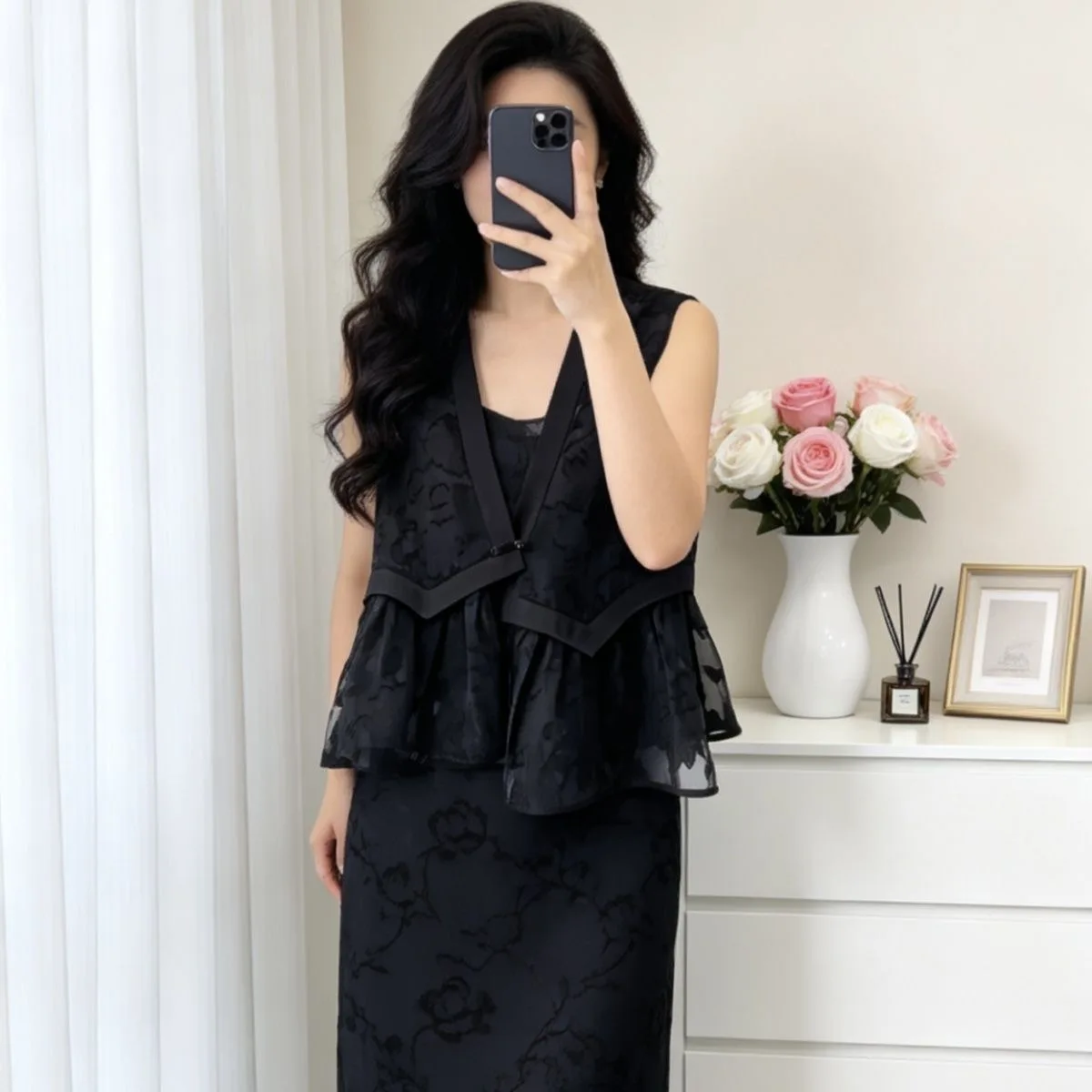 High-End National Style Embroidered Women's Jacket Vest New 2026 Lightweight Fabric Upgrade Traditional Chinese Style Top