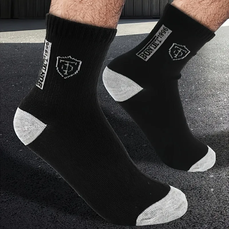 10 Pairs Men\'s All-Season Sports Socks Comfortable Breathable Soft Casual Crew Socks for Daily Wear Autumn Winter