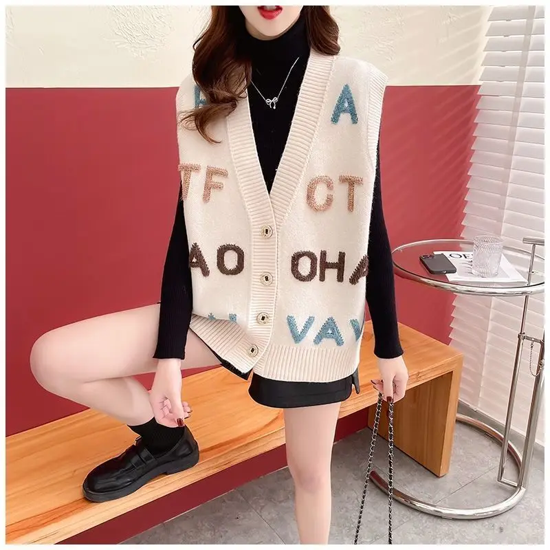 New Women\'s Vest for 2024 Hot Spring Clothing Knitted Vest Letter Three-dimensional Jacquard Vest Cardigan Outer Sweater