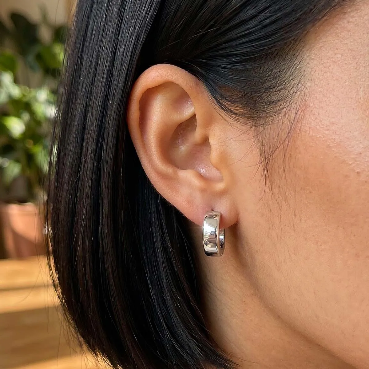 Minimalist Thick Wide Huggie Hoop Earrings For Women Stainless Steel Retro Classic Earring Autumn Daily Office Matching Jewelry