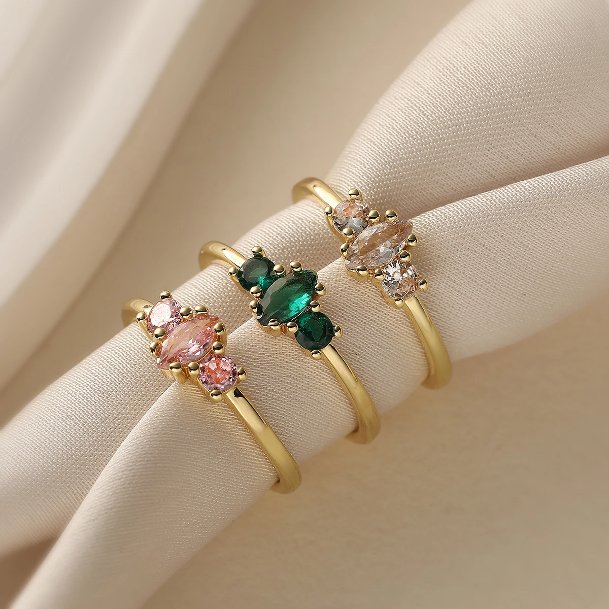 

NEWBUY Hot Sale Delicate Gold Color Finger Rings For Women Green/Pink/White CZ Copper Jewelry
