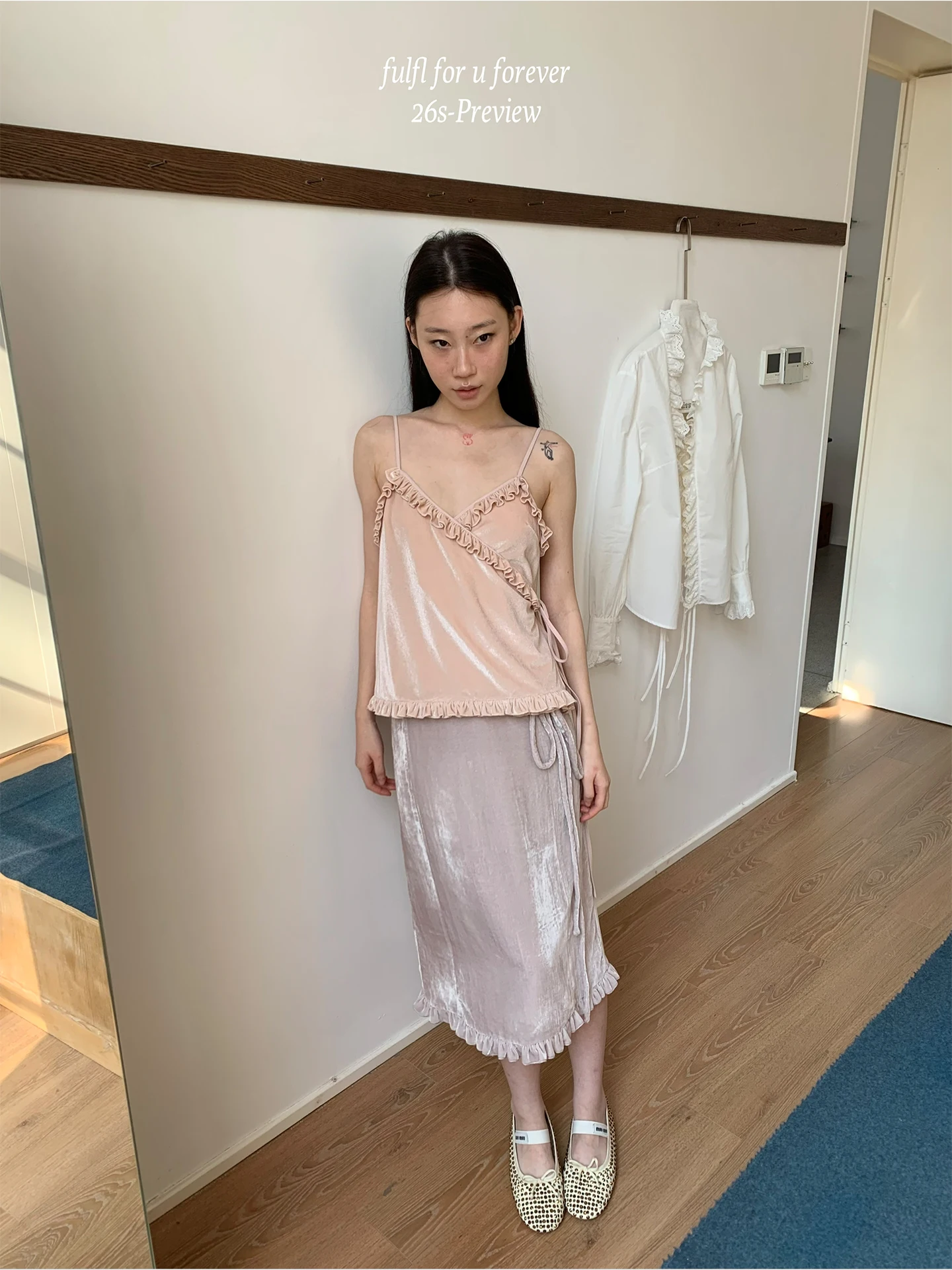 

Velvet Tulle Spring New Style Women's Fashion Set with Bow Tie Half Skirt Two-Piece Set Gentle Style High Waist Midi Skirt