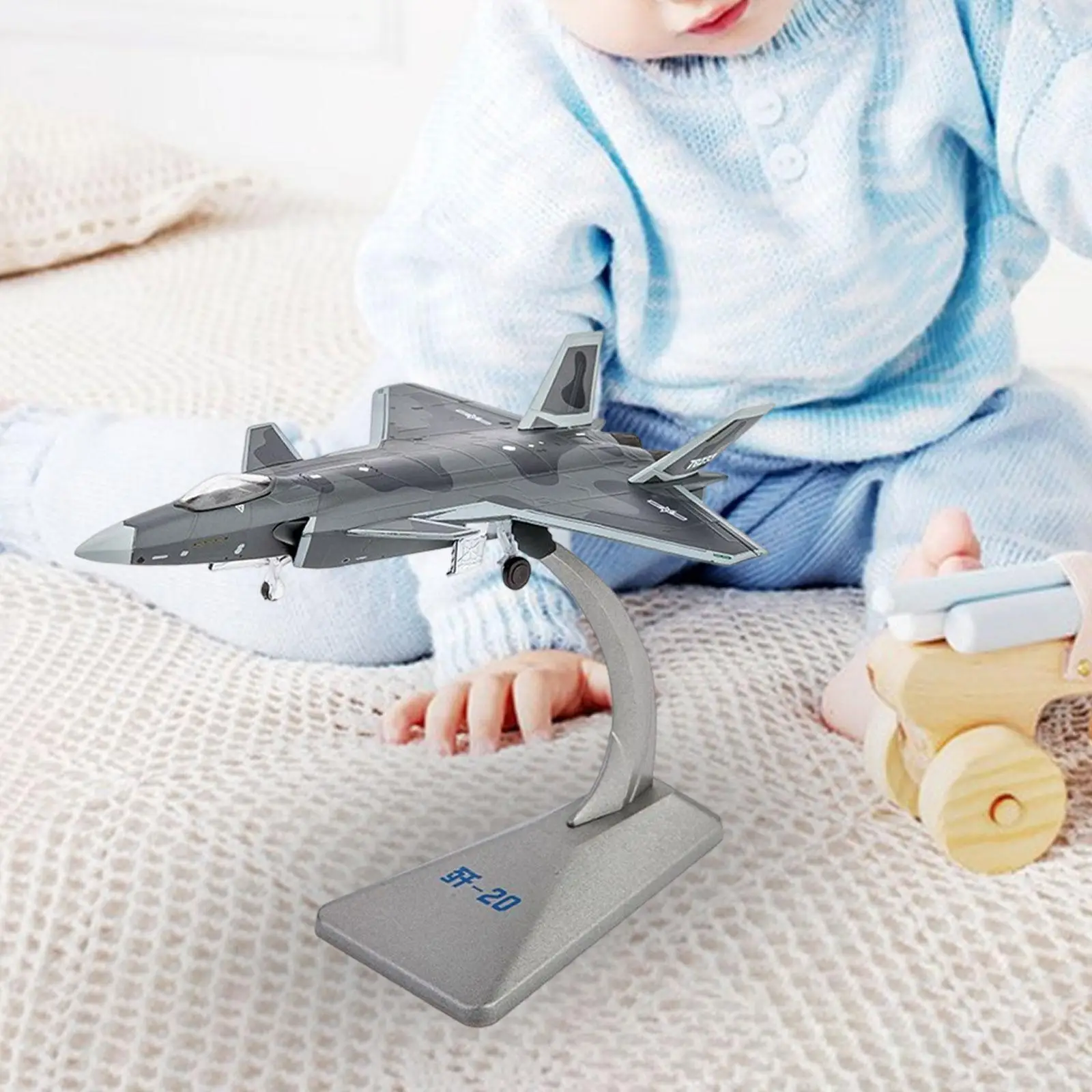 

1/144 Scale J20 Fighter Adults Kids Toys Aircraft for Bar Bedroom Bookshelf