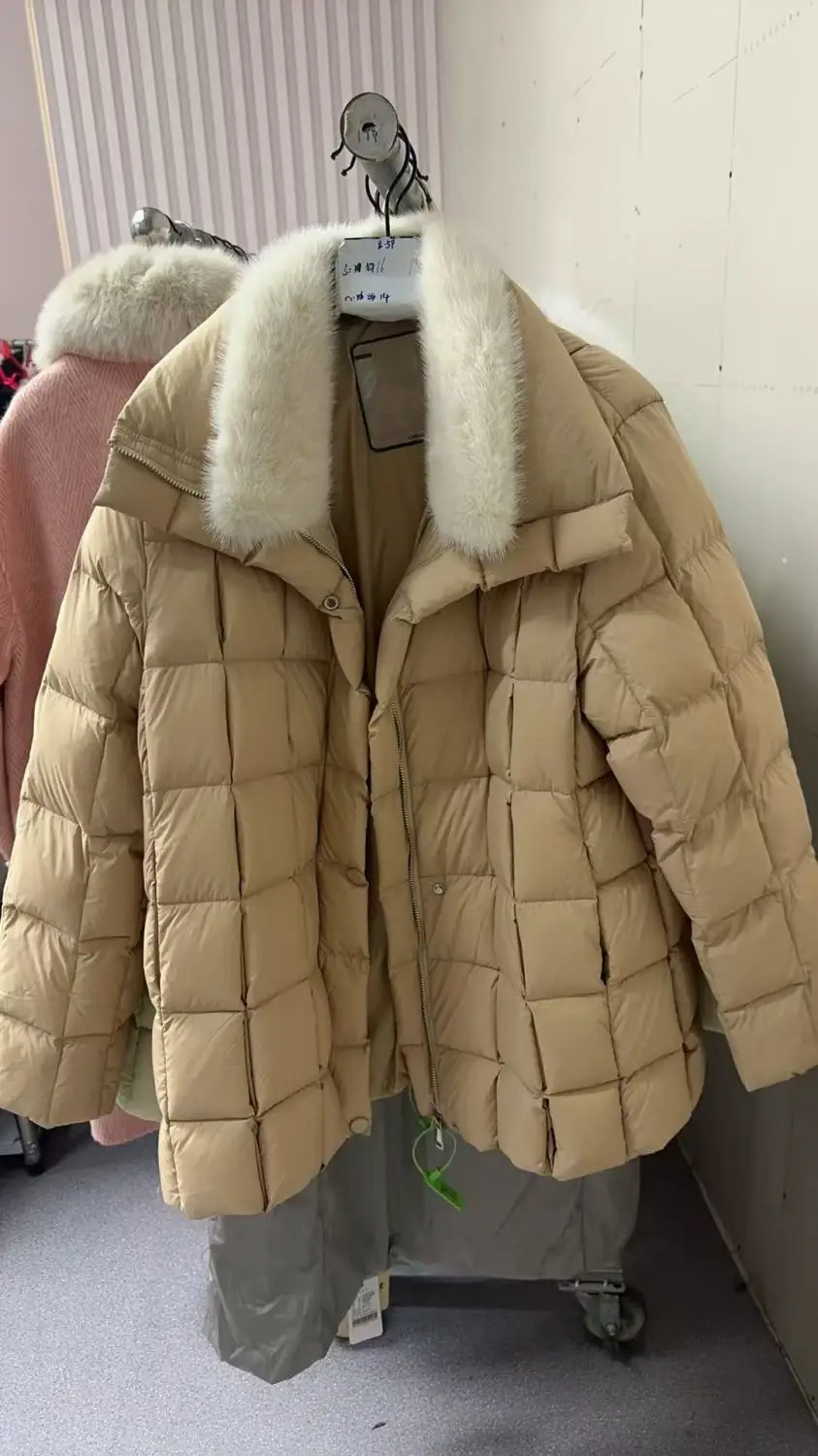 2025, Herbst/Winter, neue Damen-Daunenjacke, lockere Gänsedaunenjacke für Pendler